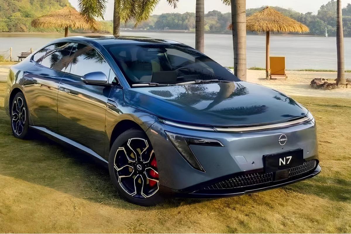 В Китае стартовали продажи седана Nissan N7